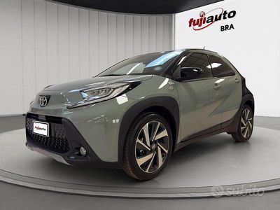 Usata Toyota Aygo X Lounge 72 CV (52 kW) 2024 Grigio SUV