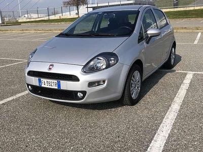Usata Fiat Punto Lounge 69 CV (50 kW) 2015 Grigio Utilitaria