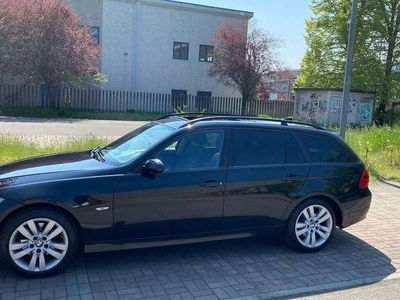 usata BMW 320 320 d DPF Touring Aut.