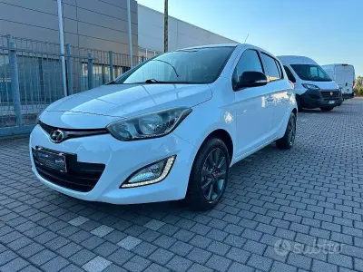 Usata Hyundai i20 GO! 84 CV (61 kW) 2014 Bianco Utilitaria
