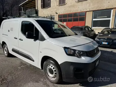 Käytetty Peugeot Partner