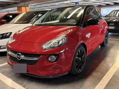 Usata Opel Adam 69 CV (50 kW) 2017 Rosso Utilitaria