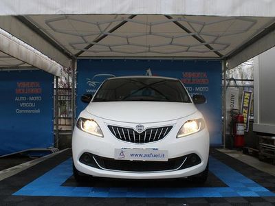 Usata Lancia Ypsilon Silver 69 CV (50 kW) 2021 Bianco Utilitaria