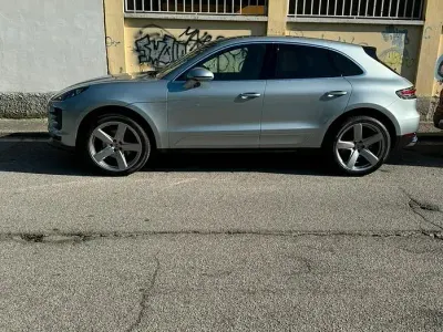 Usata Porsche Macan 245 CV (180 kW) 2019 Grigio SUV