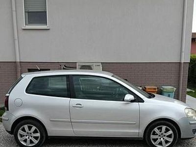 Usata VW Polo 70 CV (51 kW) 2005 Grigio Utilitaria