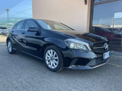 Usata Mercedes A200 Premium 136 CV (100 kW) 2018 Nero Berlina
