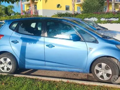 Usata Hyundai ix20 90 CV (66 kW) 2011 Verde Utilitaria