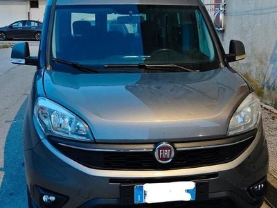 Usata Fiat Doblò 105 CV (77 kW) 2018 Grigio Monovolume