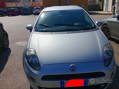 Usata Fiat Grande Punto 77 CV (56 kW) 2013 Grigio Utilitaria