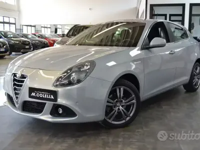 Usata Alfa Romeo Giulietta Super 120 CV (88 kW) 2016 Grigio Utilitaria