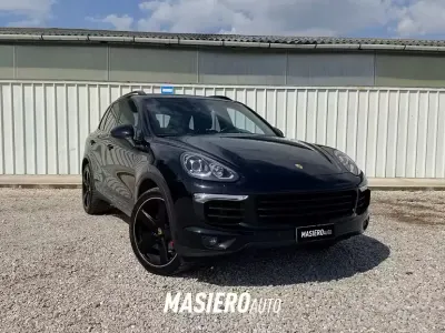 Usata Porsche Cayenne 250 CV (183 kW) 2015 Nero SUV