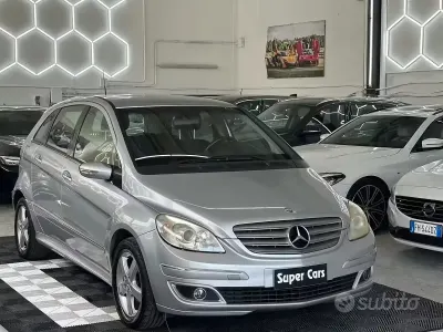Usata Mercedes B150 95 CV (69 kW) 2007 Grigio Monovolume