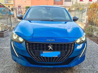 Usata Peugeot 208 Allure 101 CV (74 kW) 2022 Blu Utilitaria