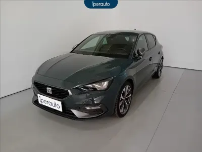 Usado Seat Leon FR 116 HP (85 kW) 2025 Cinzento Sedan
