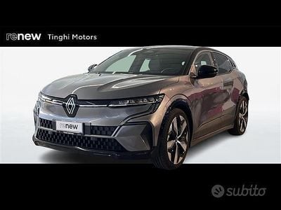 Grigio Nuova 2025 Renault Megane E-Tech Techno Berlina | 37.900 €