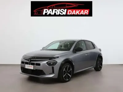 Usata Lancia Ypsilon 101 CV (74 kW) 2025 Grigio granito Utilitaria