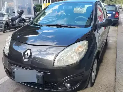 Usado Renault Twingo 58 CV (42 kW) 2008 Negro Utilitario