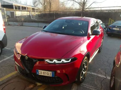 Usata Alfa Romeo Tonale Veloce 131 CV (96 kW) 2024 Rosso SUV