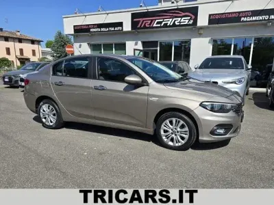 Usata Fiat Tipo 95 CV (69 kW) 2018 Marrone Berlina