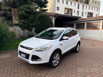 Usata Ford Kuga Titanium 140 CV (102 kW) 2014 Bianco SUV