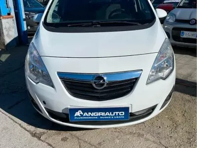 Usata Opel Meriva 95 CV (69 kW) 2013 Bianco Monovolume