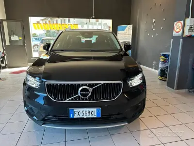 Usata Volvo XC40 R-Design 150 CV (110 kW) 2019 Nero SUV