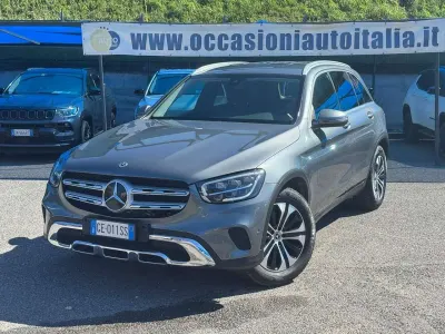 Usata Mercedes GLC200 163 CV (119 kW) 2021 Argento SUV