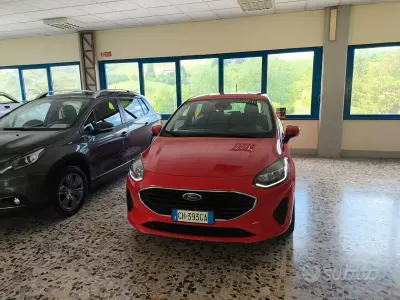 Usado Ford Fiesta 75 HP (55 kW) 2022 Vermelho Citadino