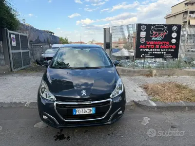 Usata Peugeot 208 Allure 75 CV (55 kW) 2016 Grigio Utilitaria