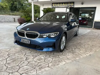 Usata BMW 320 Advantage 190 CV (139 kW) 2021 Blu Station wagon
