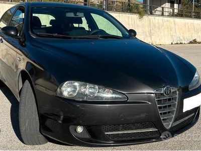 usata Alfa Romeo 147 1.9 JTD 120cv Black Line
