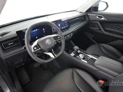 Usata MG HS Luxury 170 CV (125 kW) 2025 Grigio SUV