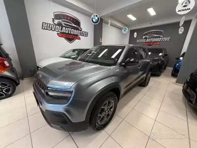 Usata Jeep Avenger Longitude 101 CV (74 kW) 2024 Grigio SUV