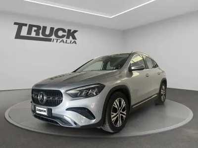 Usata Mercedes GLA180 Advanced 116 CV (85 kW) 2025 Argento SUV