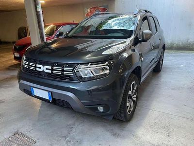 Usata Dacia Duster Journey 101 CV (74 kW) 2023 Grigio SUV