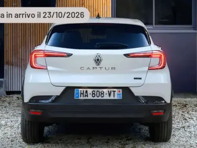 Nuova Renault Captur Techno 116 CV (85 kW) 2025 Argento SUV