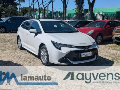 Usata Toyota Corolla 98 CV (72 kW) 2023 Bianco Station wagon