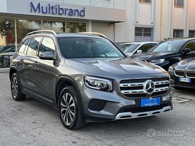 Usata Mercedes GLB200 150 CV (110 kW) 2022 Grigio SUV