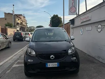 Usata Smart ForFour Passion 71 CV (52 kW) 2016 Nero Utilitaria