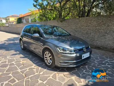 Usata VW Golf VIII Highline 131 CV (96 kW) 2020 Grigio Berlina