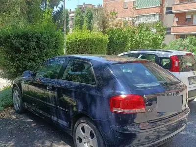 Usata Audi A3 Ambition 105 CV (77 kW) 2004 Bluazzurro Utilitaria