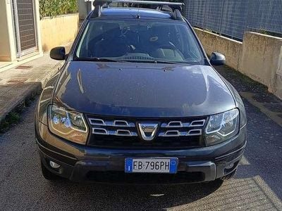 Usata Dacia Duster Lauréate 110 CV (80 kW) 2016 Nero SUV