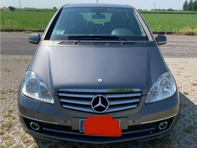 usata Mercedes A180 A 180 BlueEFFICIENCY Elegance