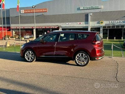 Rosso Usata 2017 Renault Grand Scénic IV Zen Monovolume | 12.700 € (Buon prezzo)