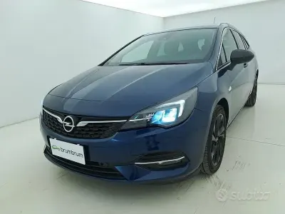 Usata Opel Astra Business Elegance 122 CV (89 kW) 2021 Blu Station wagon