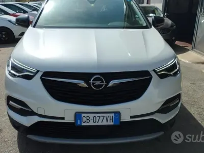 Usata Opel Grandland X Ultimate 131 CV (96 kW) 2021 Bianco SUV