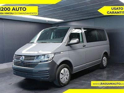 Usata VW Caravelle Trendline 110 CV (80 kW) 2022 Grigio Furgone