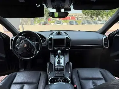 Usata Porsche Cayenne 245 CV (180 kW) 2012 Nero SUV