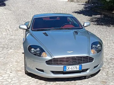 Usata Aston Martin DB9 457 CV (336 kW) 2005 Argento Coupé