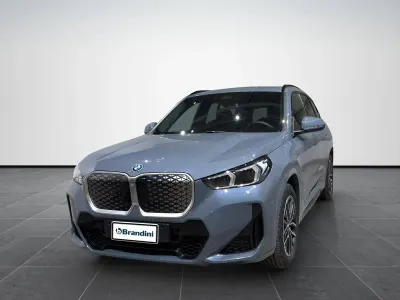 Usata BMW iX1 Comfort Edition 150 kW (204 CV) 2025 Storm bay metallizzato SUV